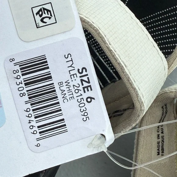 Brinkley Marin Womens Faux Leather Thong Flip-Flops size 6 - Picture 6 of 8